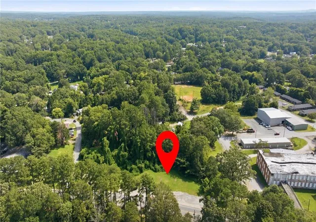 Photo 4 of Land for sale at 0 E Currahee St, Toccoa, GA 30577 | MLS# 7820673 | Listing updated on 2026-08-15