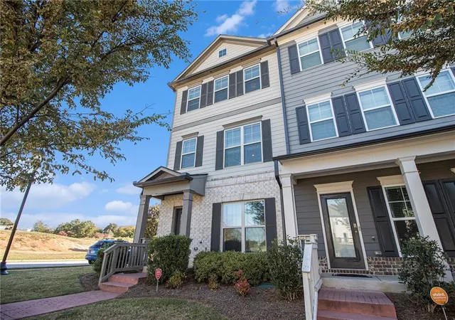 3rd image of 3627 Hawthorne Ter, Atlanta, GA 30337 | MLS# 7751688