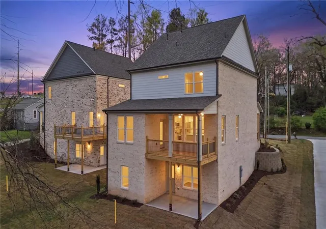 41st image of 120 Poplar St, Buford, GA 30518 | MLS# 7645694