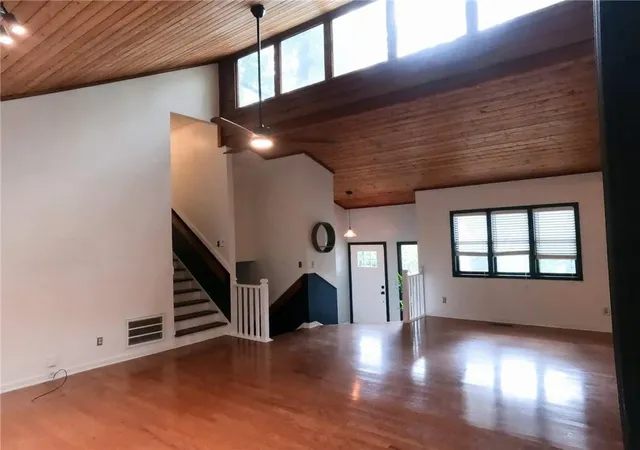 Photo 3 of Single family home for sale at 510 Wood Valley Trc, Roswell, GA 30076 | MLS# 7810234 | Listing updated on 2026-08-09