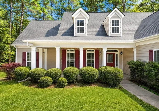 Photo 3 of Single family home for sale at 8876 Camp Tree Ct, Winston, GA 30187 | MLS# 7802288 | Listing updated on 2026-09-10