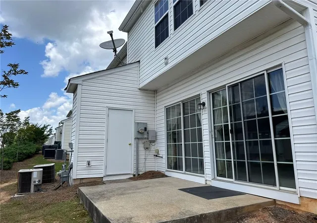 image of 923 Prestwyck Ct, Alpharetta, GA 30004 | MLS# 7763110
