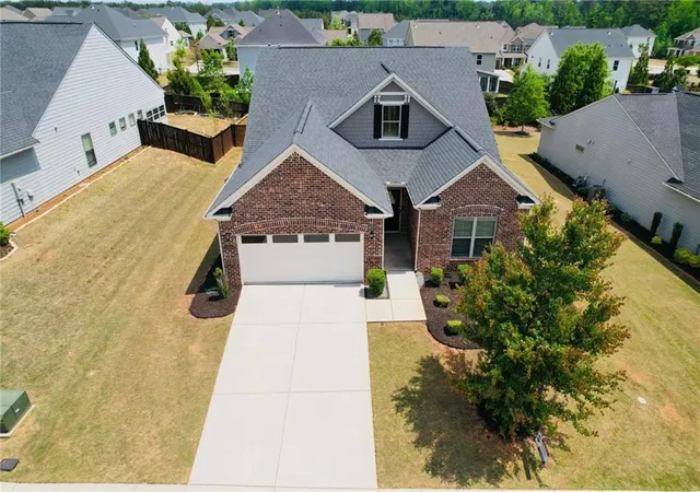 Homes for sale in Peachtree City, GA | 406 Southbridge Pass, Peachtree City, GA 30269 | MLS# 7656318