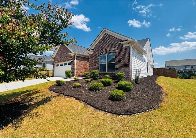 Homes for sale in Peachtree City, GA | 406 Southbridge Pass, Peachtree City, GA 30269 | MLS# 7656318