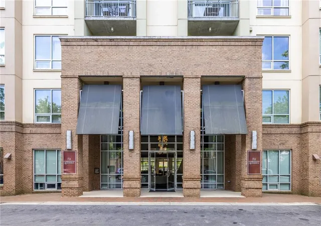 image of 711 Cosmopolitan Dr #207, Atlanta, GA 30324 | MLS# 7623626