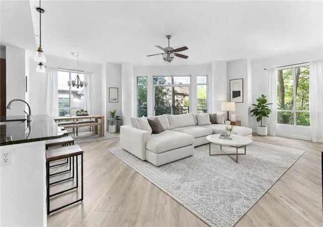 image of 711 Cosmopolitan Dr #207, Atlanta, GA 30324 | MLS# 7623626