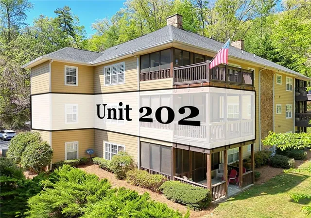 1st image of 146 Gleneagle Ct, Clayton, GA 30525