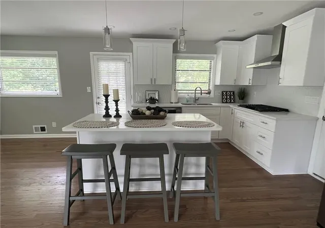 Photo 3 of Single family home for sale at 2329 Elmwood Cir Se, Atlanta, GA 30339 | MLS# 7813010 | Listing updated on 2026-09-15