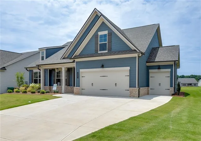 Photo 2 of Sale Pending at 233 Oakdale Rd, Jefferson, GA 30549 | MLS# 7738203 | Listing updated on 2026-10-09