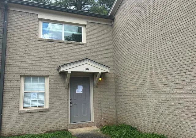 Photo 1 of Sale Pending at 2604 Campbellton Rd Sw #D4, Atlanta, GA 30311 | MLS# 7770611 | Listing updated on 2026-10-23