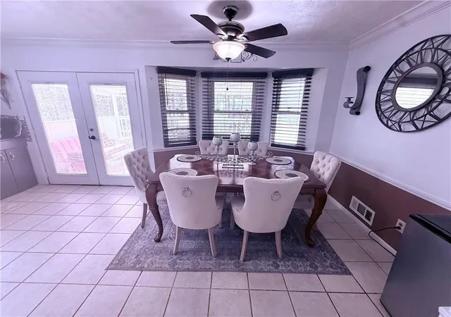 Photo 2 of Single family home for sale at 4135 Tanglewood Rd Se, Snellville, GA 30039 | MLS# 7734499 | Listing updated on 2026-08-20
