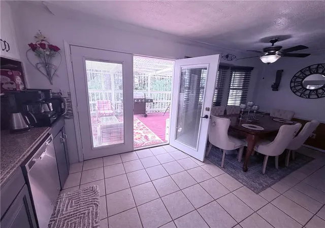 Photo 4 of Single family home for sale at 4135 Tanglewood Rd SE, Snellville, GA 30039 | MLS# 7734499 | Listing updated on 2026-08-20