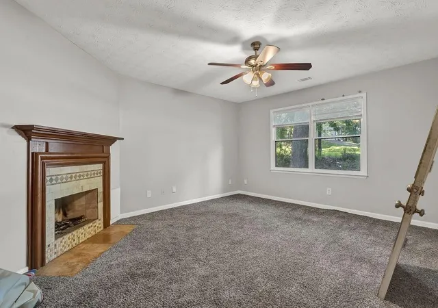 Photo 3 of Single family home for sale at 3189 Glen Holw Dr, Rex, GA 30273 | MLS# 7660730 | Listing updated on 2026-08-28