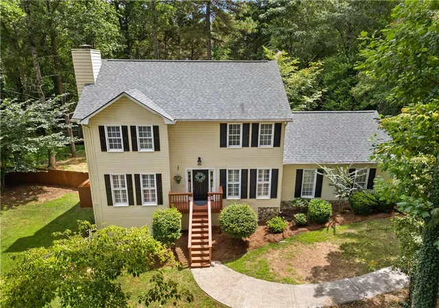 Photo 3 of Single family home for sale at 303 Gantt Tr, Woodstock, GA 30188 | MLS# 7810064 | Listing updated on 2026-09-16