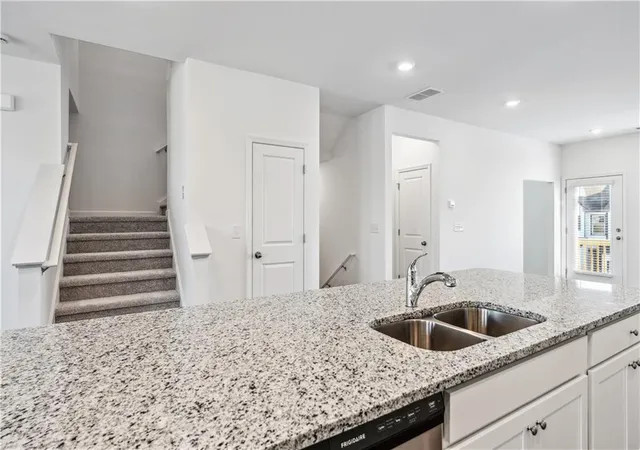 Photo 4 of Sale Pending at 33 Constitution Ave, Pendergrass, GA 30567 | MLS# 7810045 | Listing updated on 2026-10-07