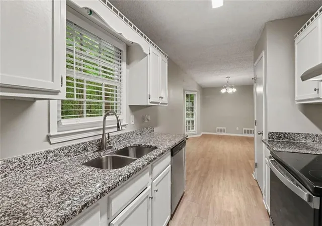 Photo 3 of Single family home for sale at 72 Amber Way, Dallas, GA 30157 | MLS# 7821032 | Listing updated on 2026-09-11