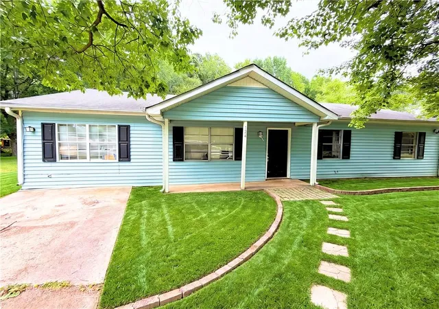 Photo 1 of Single family home for sale at 124 Libby Ln, Jonesboro, GA 30238 | MLS# 7785436 | Listing updated on 2026-10-06