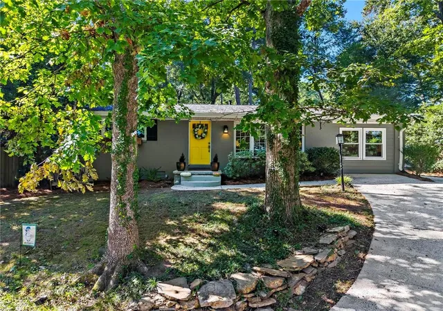 Photo 1 of Single family home for sale at 3842 Admiral Dr, Atlanta, GA 30341 | MLS# 7852753 | Listing updated on 2026-10-20