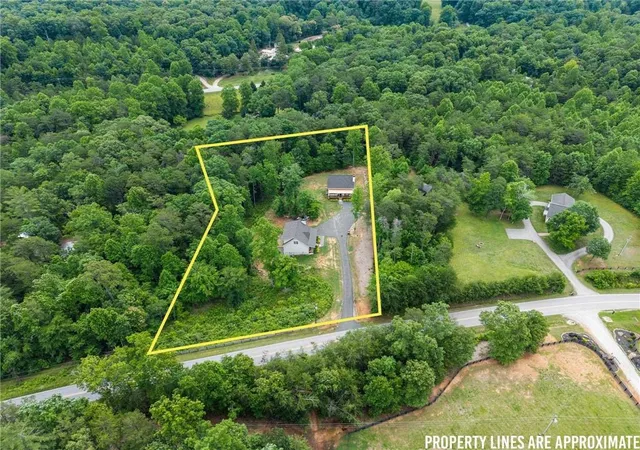 2nd image of 1300/2 Preacher Campbell Rd, Clarkesville, GA 30523 | MLS# 7784911