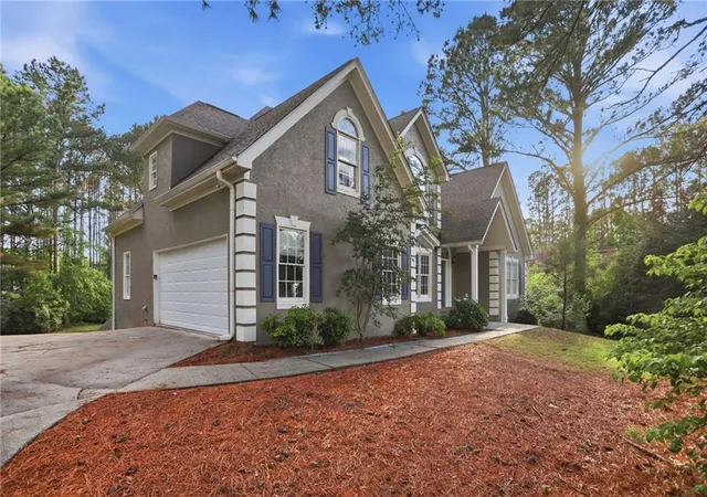 Photo 3 of Sale Pending at 125 Marina Ct, Fayetteville, GA 30215 | MLS# 7776024 | Listing updated on 2026-10-27