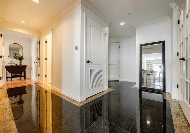 2nd image of 195 14Th St Ne, Atlanta, GA 30309