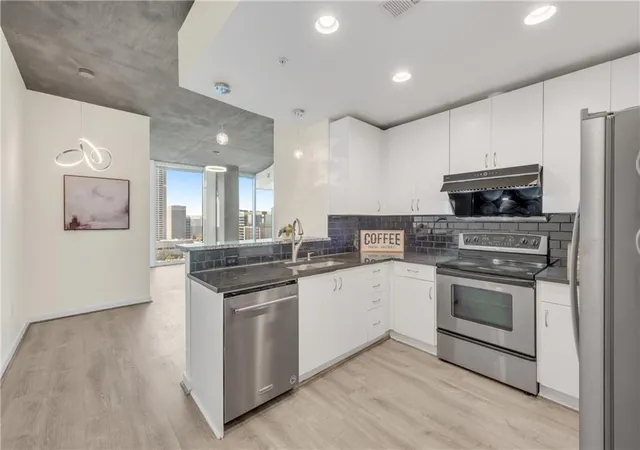 2nd image of 860 Peachtree St Ne #2209, Atlanta, GA 30308 | MLS# 7735454