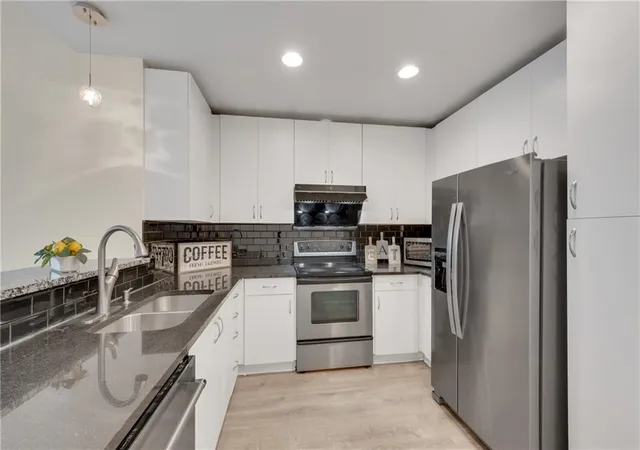 5th image of 860 Peachtree St Ne #2209, Atlanta, GA 30308 | MLS# 7735454