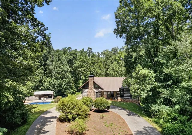 5th image of 331 Rockstore Rd, Dallas, GA 30132 | MLS# 7808885