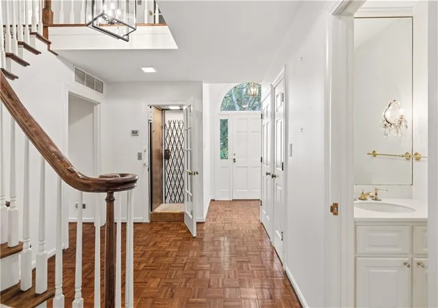 Photo 3 of Sale Pending at 10 Mooregate Sq #10, Atlanta, GA 30327 | MLS# 7784760 | Listing updated on 2026-08-12