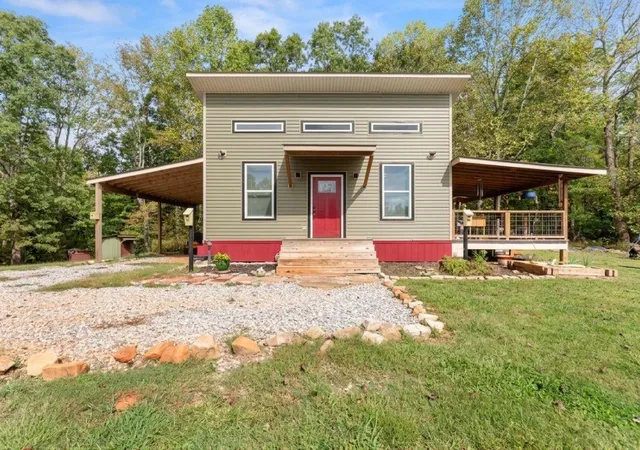 1st image of 101 Rocket Dr, Cleveland, GA 30528 | MLS# 7772014