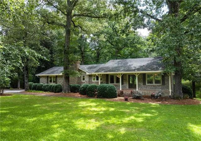 Photo 3 of Sale Pending at 1131 Ednaville Rd, Braselton, GA 30517 | MLS# 7816093 | Listing updated on 2026-09-30