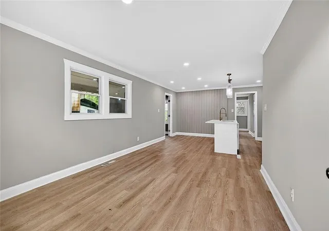 3rd image of 231 Glenrose Cir Sw, Atlanta, GA 30354 | MLS# 7777778