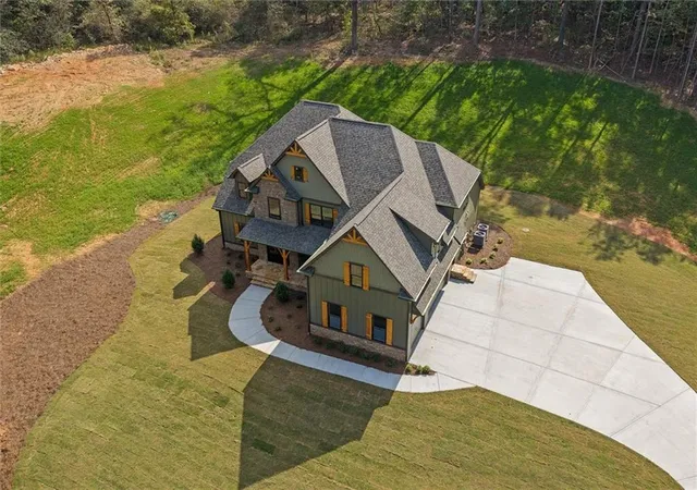 Homes for sale in Carrollton, GA | 133 West Lake Blvd, Carrollton, GA 30116 | MLS# 7675214