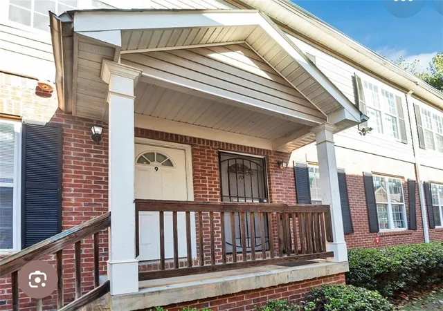 Townhouse for sale at 1651 Massachusetts Ave SW #10, Marietta, GA 30008 | MLS# 7857496