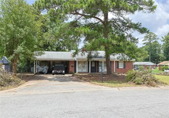 3rd image of 1550 Greenwich Pl, Macon, GA 31206 | MLS# 7784156