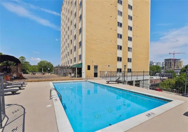 11th image of 2285 Peachtree Rd Ne #404, Atlanta, GA 30309 | MLS# 7765659