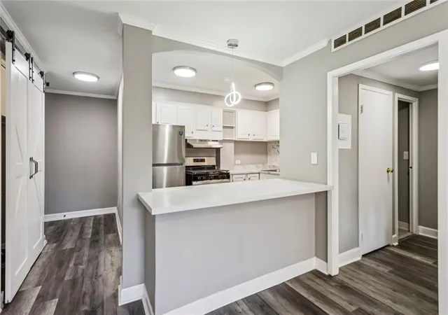 4th image of 2285 Peachtree Rd Ne #404, Atlanta, GA 30309 | MLS# 7765659