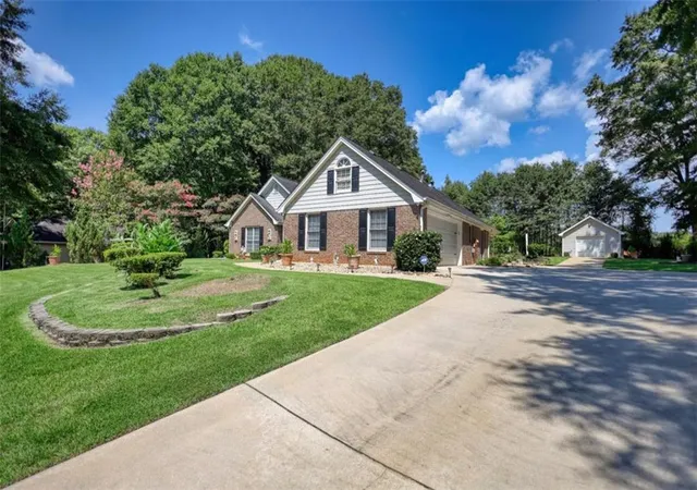 Photo 3 of Single family home for sale at 115 Buck Crk Dr, Covington, GA 30016 | MLS# 7823542 | Listing updated on 2026-08-30