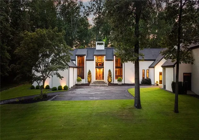 Photo 1 of Single family home for sale at 9650 Coleman Rd, Roswell, GA 30075 | MLS# 7738900 | Listing updated on 2026-08-20