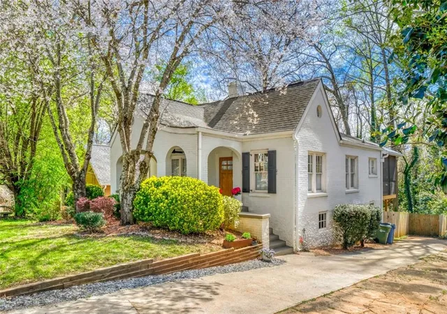 2nd image of 1049 Glenwood Ave Se, Atlanta, GA 30316 | MLS# 7737982