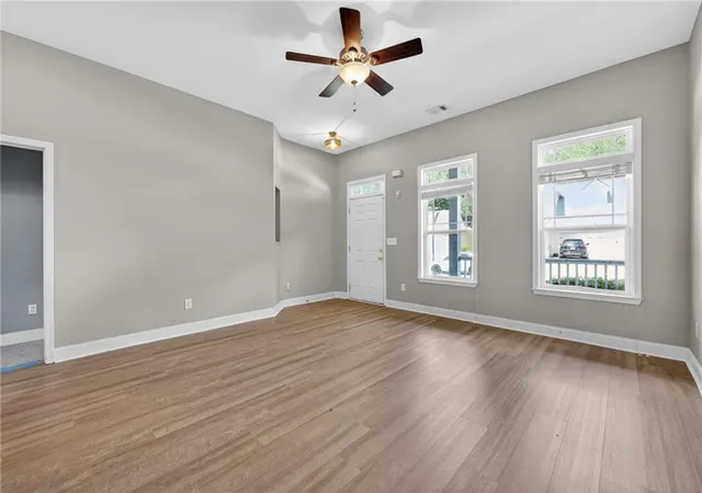 Photo 3 of Sale Pending at 719 Ivy Brk Way, Macon, GA 31210 | MLS# 7765985 | Listing updated on 2026-09-01