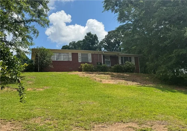 Photo 2 of Sale Pending at 707 Sugar Valley Rd Nw, Calhoun, GA 30701 | MLS# 7792780 | Listing updated on 2026-09-11