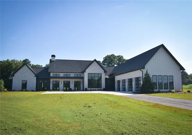 Photo 1 of Single family home for sale at 1825 Andora Ct, Bishop, GA 30621 | MLS# 7823303 | Listing updated on 2026-09-08