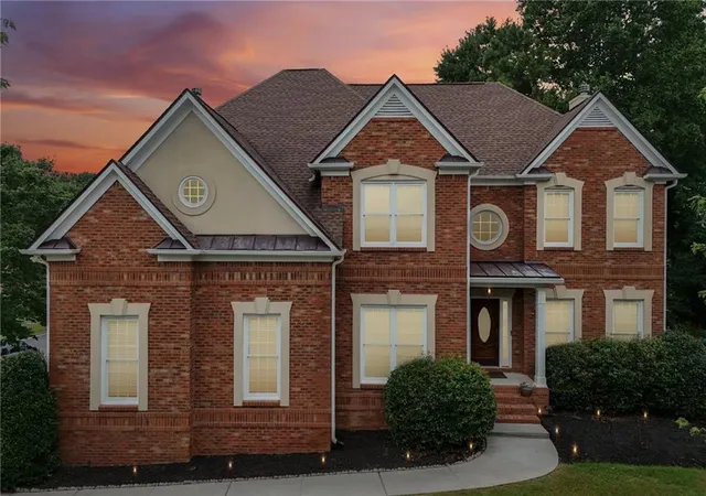 Photo 4 of Single family home for sale at 3856 Creekview Ridge Dr, Buford, GA 30518 | MLS# 7812346 | Listing updated on 2026-09-13