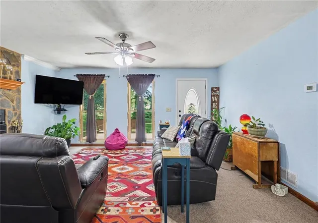 4th image of 150 Aspen Lake Dr E, Newnan, GA 30263 | MLS# 7818898