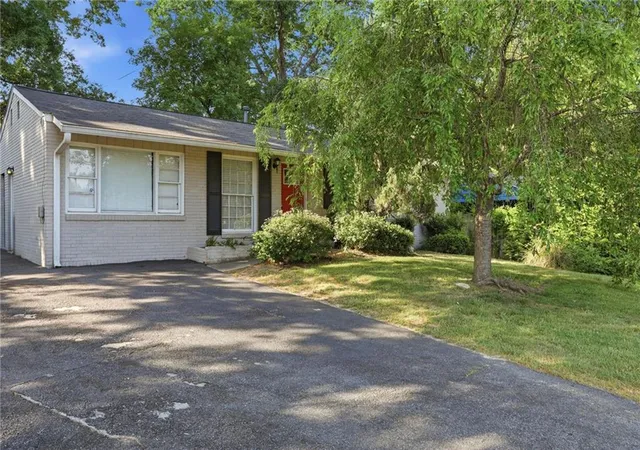 1st image of 3660 Fairlane Dr Nw, Atlanta, GA 30331 | MLS# 7758774