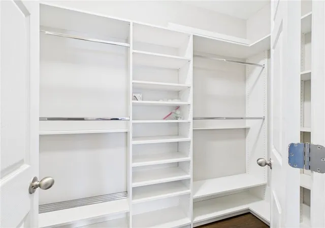 2nd image of 400 17Th St Nw, Atlanta, GA 30363