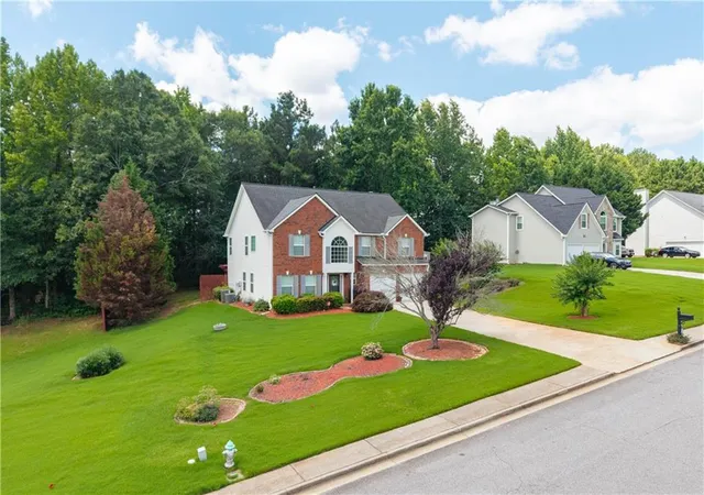 2nd image of 1835 Winding Crossing Trl, Fairburn, GA 30213 | MLS# 7793155