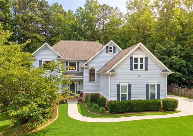 2nd image of 915 Sentry Ridge Xing, Suwanee, GA 30024 | MLS# 7817737
