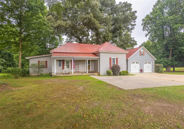 Photo 1 of Single family home for sale at 1953 Tyus Carrollton Rd, Carrollton, GA 30117 | MLS# 7811738 | Listing updated on 2026-09-11